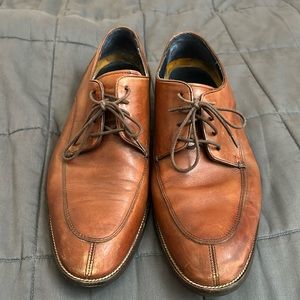 Cole Haan Brown Oxfords with Lace-up Design and Smooth Leather